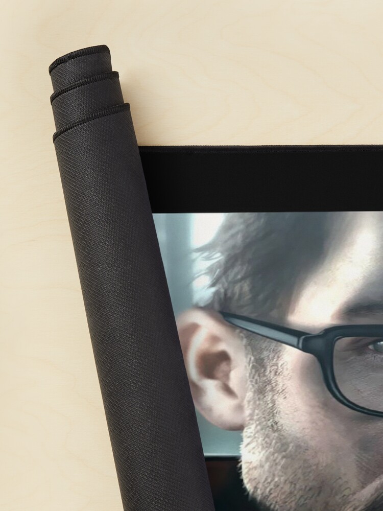 urdesk mat rolltall portrait750x1000 25 - Half Life Shop