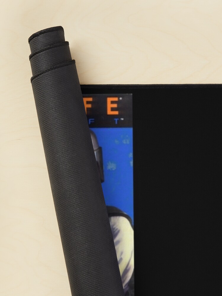 urdesk mat rolltall portrait750x1000 37 - Half Life Shop